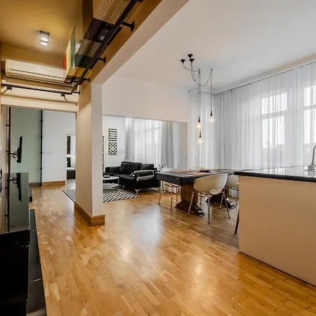 Casa Desideria 2bad 2bath, Parking , Vitosha Blvd شقة