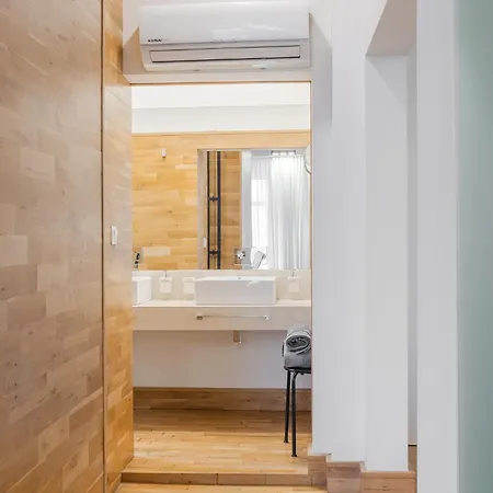 Casa Desideria 2bad 2bath, Parking , Vitosha Blvd Apartmán *