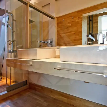 Casa Desideria 2bad 2bath, Parking , Vitosha Blvd *