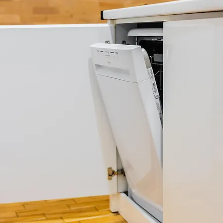 Casa Desideria 2bad 2bath, Parking , Vitosha Blvd *